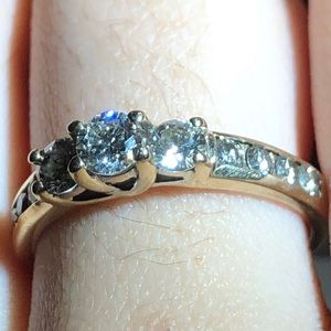 Zales Diamond Ring💍